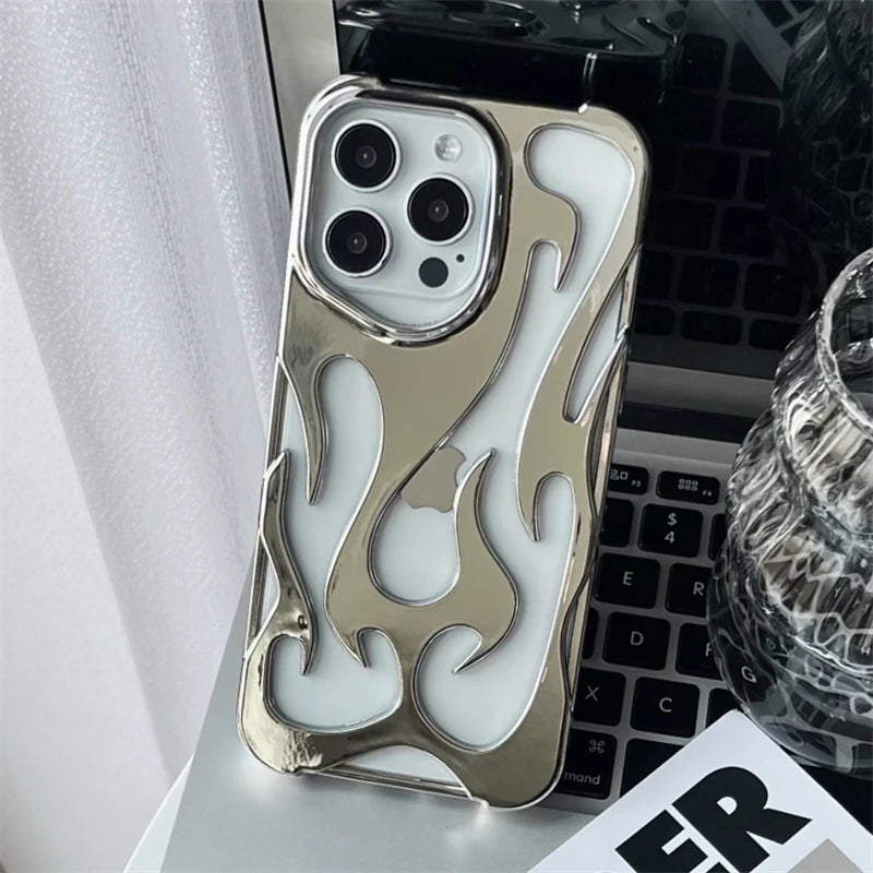 Funda de teléfono con llama de fuego hueca de moda para iPhone 15, 14, 13, 12, 11 Pro Max Plus, funda suave galvanizada plateada para niño y niña