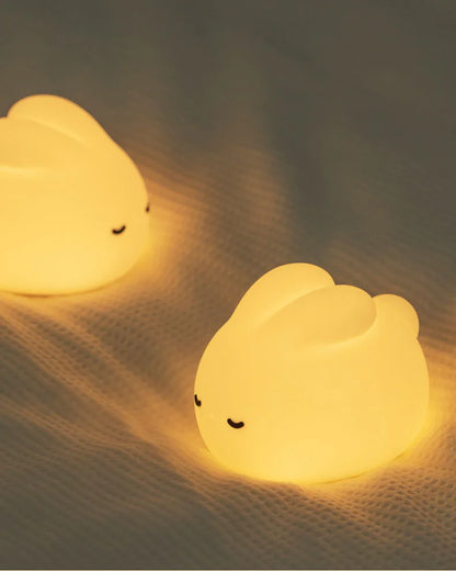 Luz de noche de conejo para habitación de niños, linda lámpara de conejito, regalos para guardería, niñas, niños pequeños, decoración de habitación kawaii, luz de noche de silicona USB